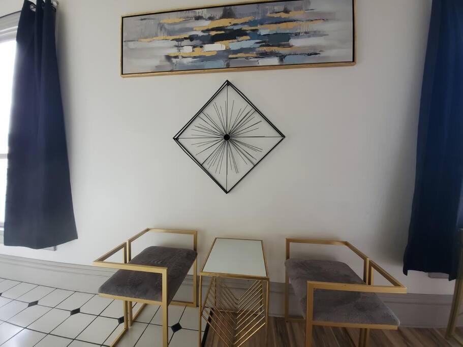 Industrial And Modern Studio For Two Gaslamp District! Perfectly Located Near Downtown! Your Away From Home!